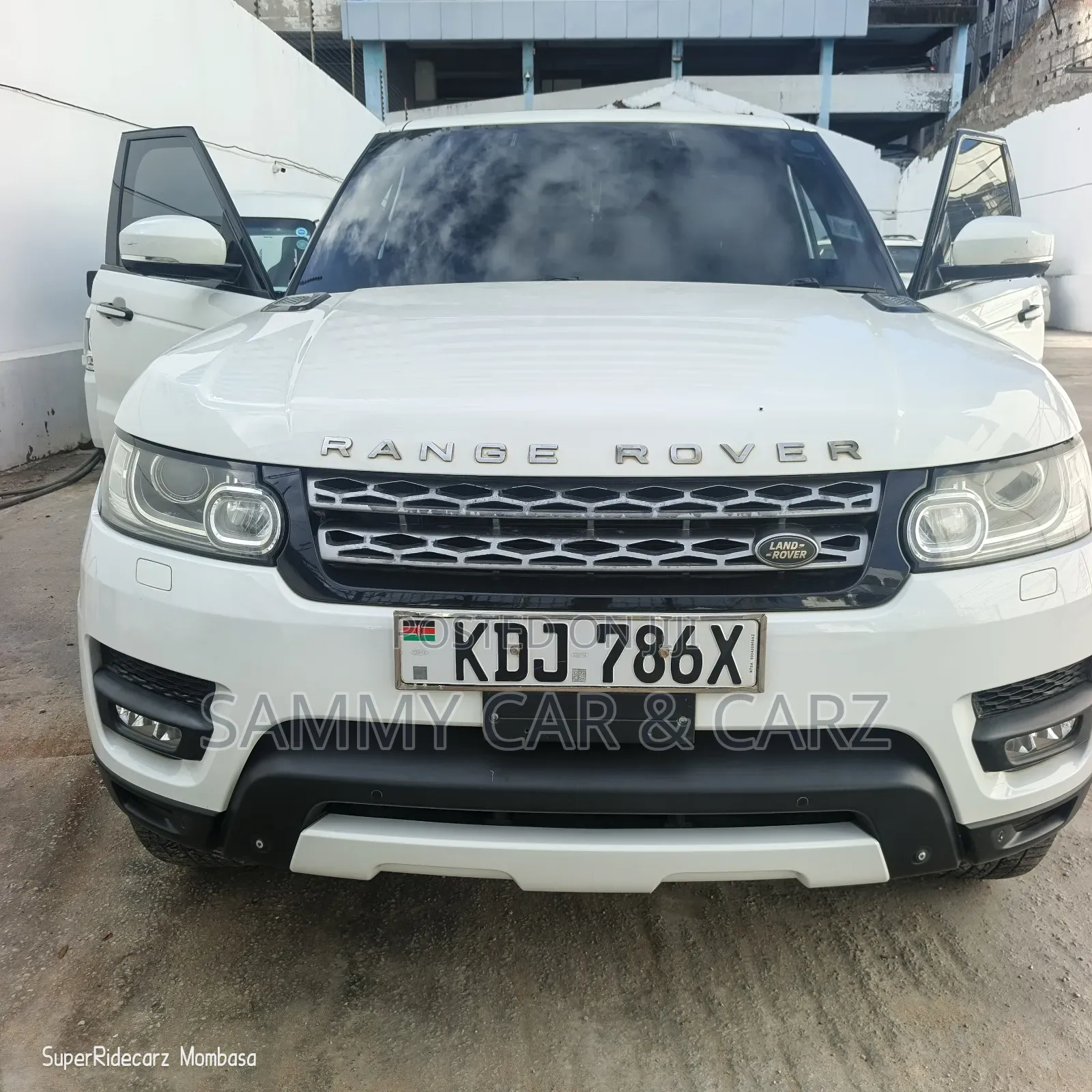 Land Rover Range Rover 2015 White