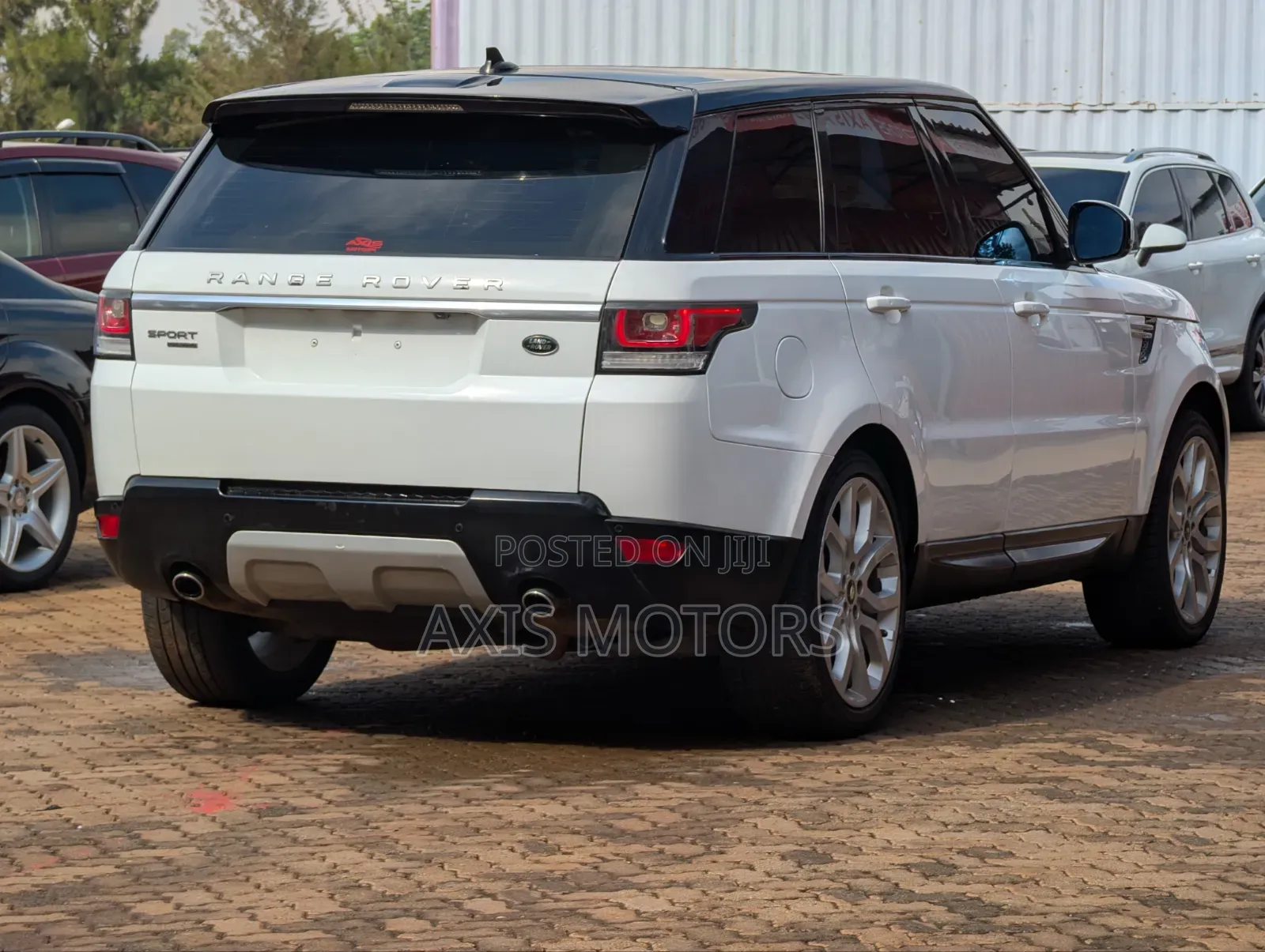 Land Rover Range Rover Sport HSE 4dr SUV 4WD (3.0L 6cyl S/C 8A) 2015