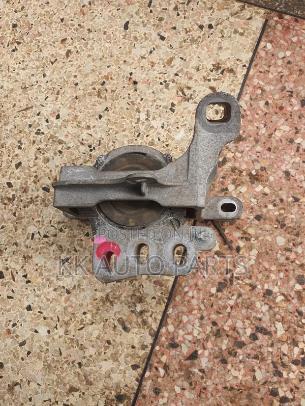 Engine Mount for Mazda Demio New Shape 2014 Model - thumbnail 3