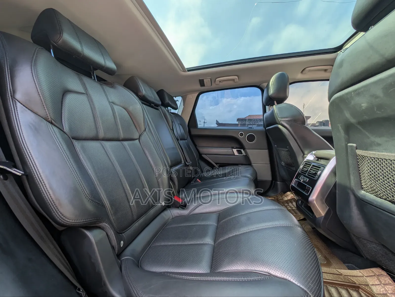 Land Rover Range Rover Sport HSE 4dr SUV 4WD (3.0L 6cyl S/C 8A) 2015