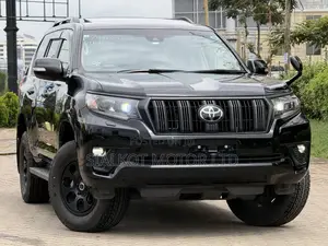 Toyota Land Cruiser Prado 2.7 2023 Black