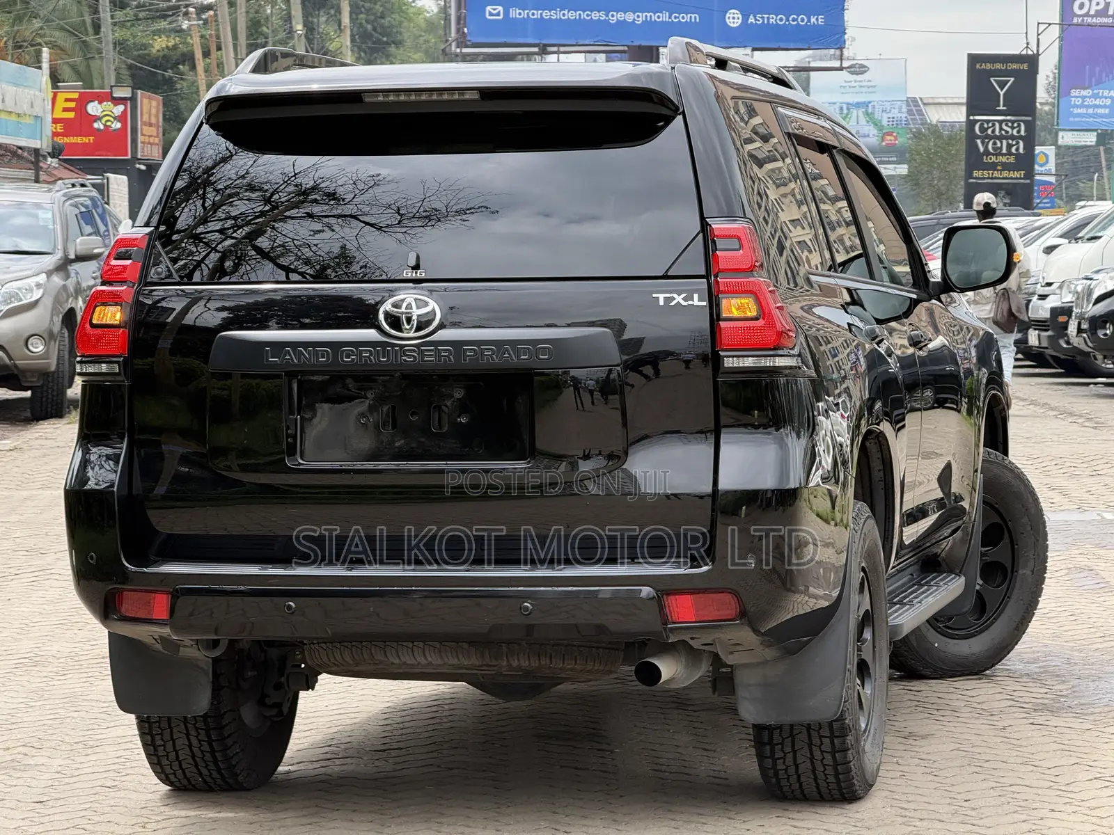 Toyota Land Cruiser Prado 2.7 2023 Black