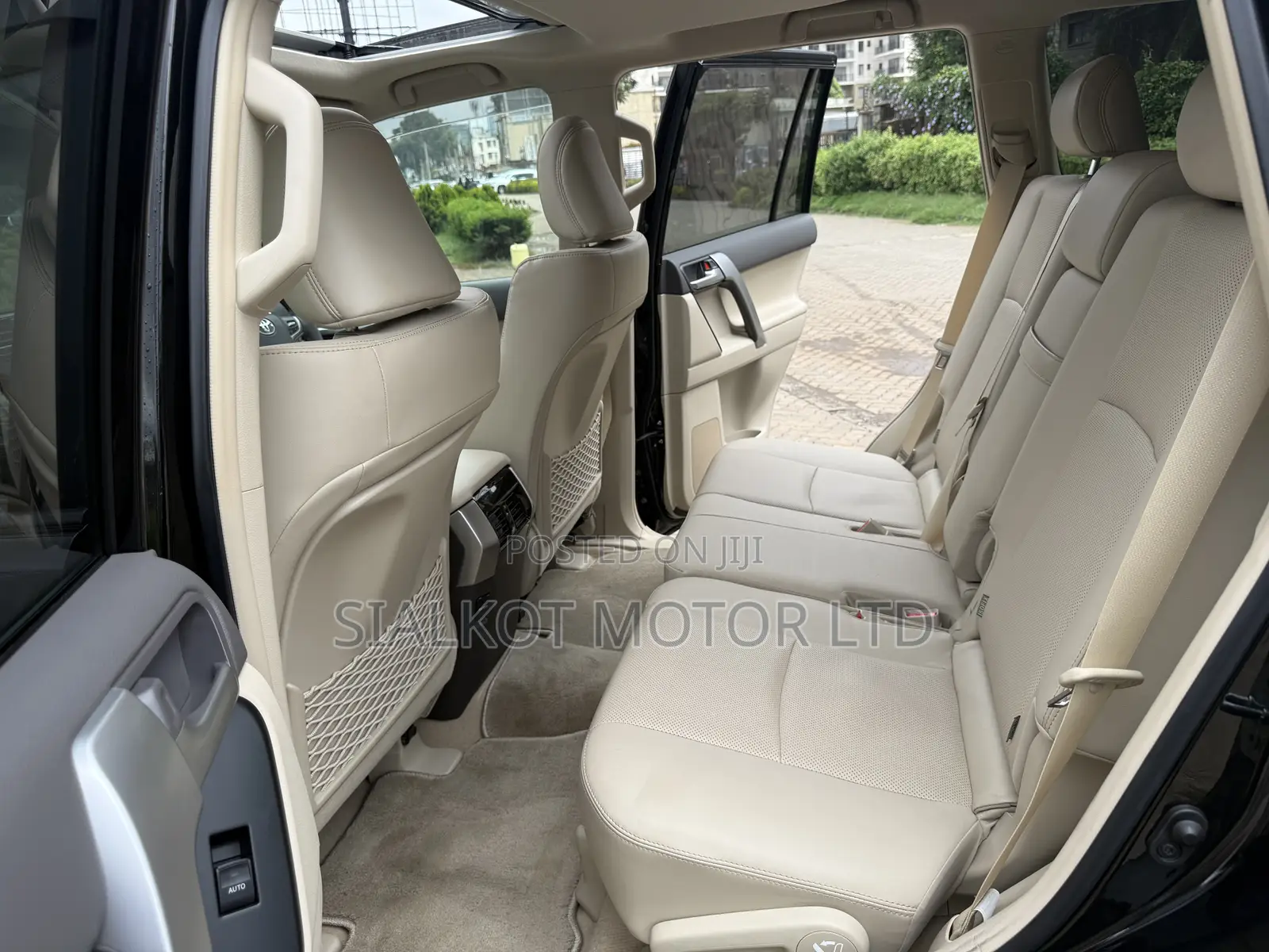 Toyota Land Cruiser Prado 2.7 2023 Black