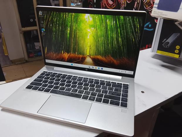 Laptop HP ProBook 440 G10 8GB Intel Core i7 SSD 256GB