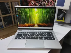 Laptop HP ProBook 440 G10 8GB Intel Core i7 SSD 256GB