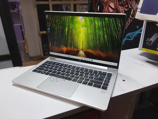 Laptop HP ProBook 440 G10 8GB Intel Core i7 SSD 256GB - thumbnail 2