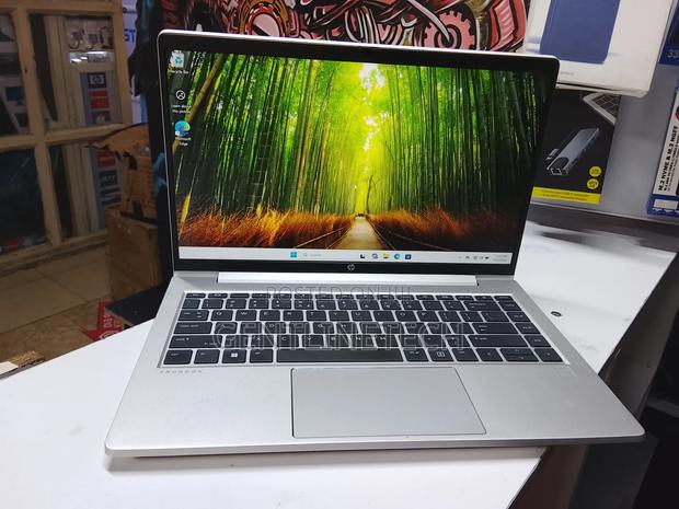 Laptop HP ProBook 440 G10 8GB Intel Core i7 SSD 256GB - thumbnail 3