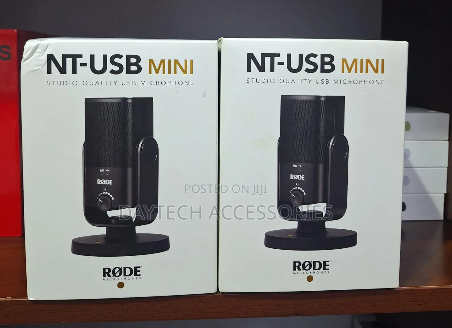 This Is a Røde Nt-Usb Mini Studio-Quality Usb Microphone.