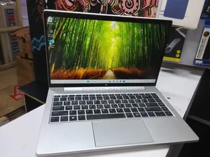 Laptop HP ProBook 440 G10 8GB Intel Core i7 SSD 256GB