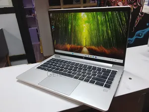 Laptop HP ProBook 440 G10 8GB Intel Core i7 SSD 256GB