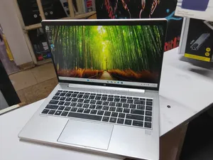 Laptop HP ProBook 440 G10 8GB Intel Core i7 SSD 256GB