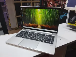 Laptop HP ProBook 440 G10 8GB Intel Core i7 SSD 256GB