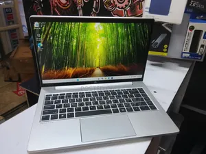 Laptop HP ProBook 440 G10 8GB Intel Core i7 SSD 256GB