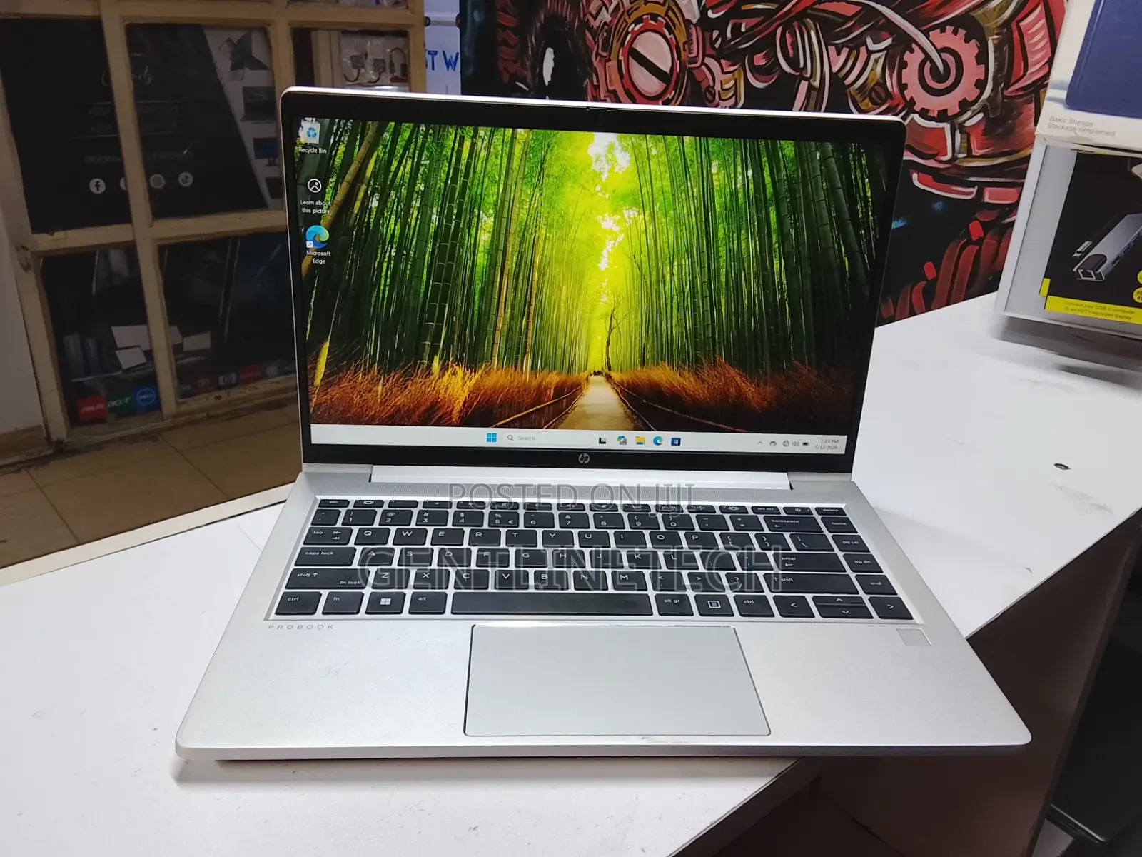 Laptop HP ProBook 440 G10 8GB Intel Core i7 SSD 256GB