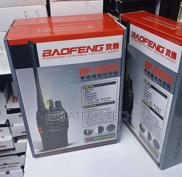Boafeng Walkie Talkie 16 Channel Frequecy Range of 5kms