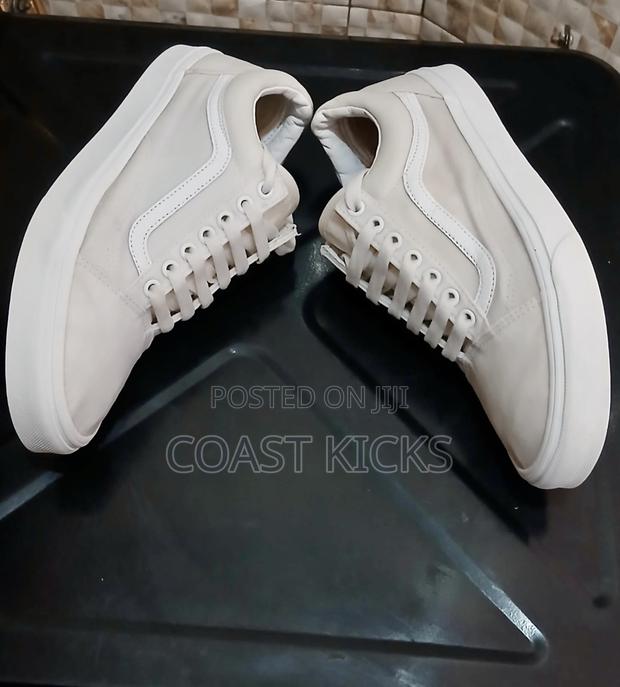 Van Sneakers - thumbnail 3