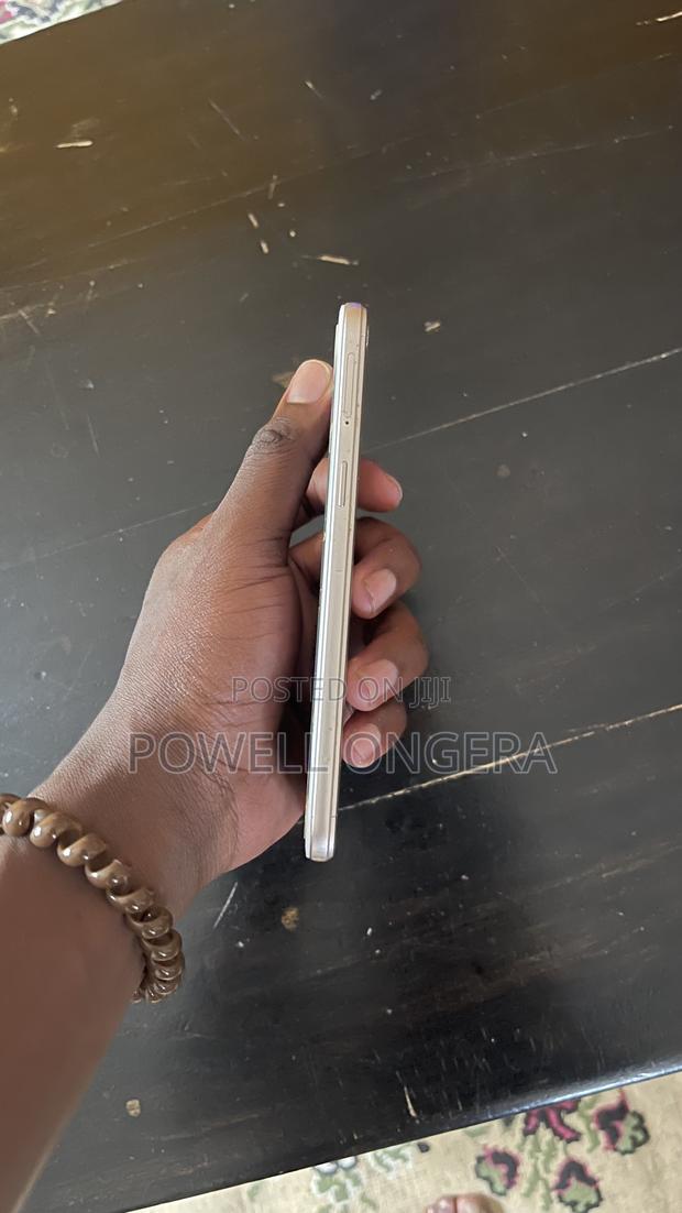 Oppo A57 32 GB Gold