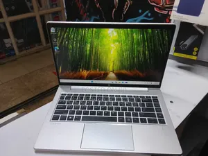 Laptop HP ProBook 440 G10 16GB Intel Core i7 SSD 512GB