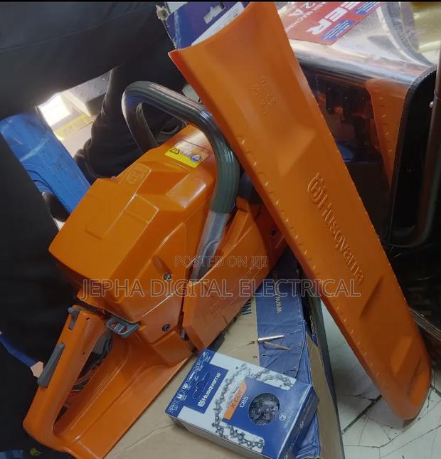 Original 272xp Husqvarna Chainsaw Machine