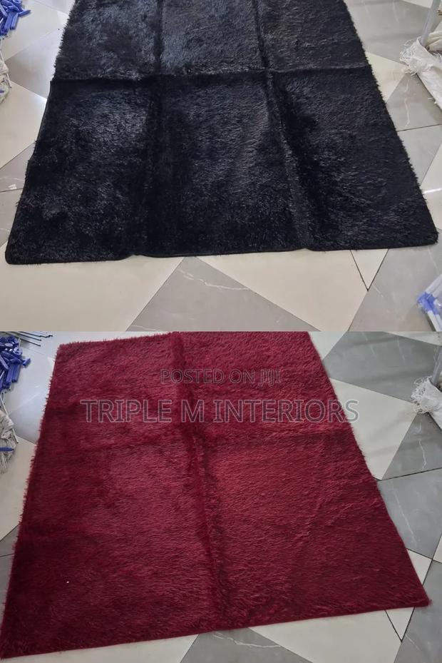 Non-Allergenic Plain Fluffy Home Decor Rug