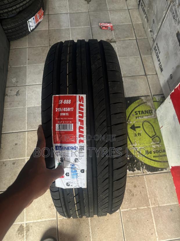 215/45zr17 Sunfull