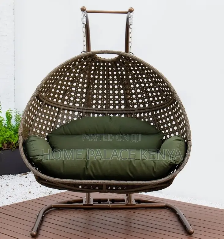 Outdoor Swing: Rattan Hanging Swing Chair for Two