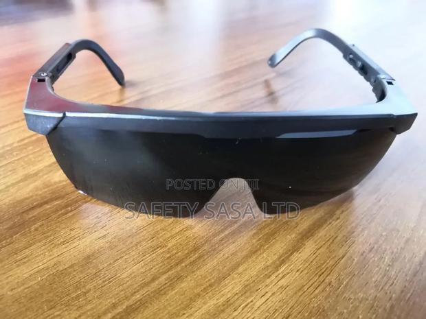 Dark Safety Lens - main view