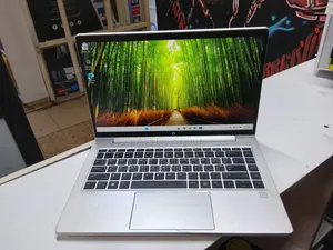 Laptop HP ProBook 440 G10 16GB Intel Core i7 SSD 512GB