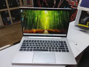 Laptop HP ProBook 440 G10 16GB Intel Core i7 SSD 512GB