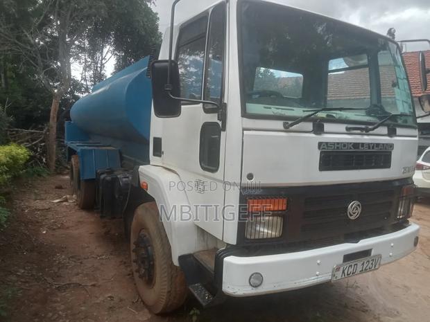 Ashok Leyland 2014 Water Bouser - thumbnail 2