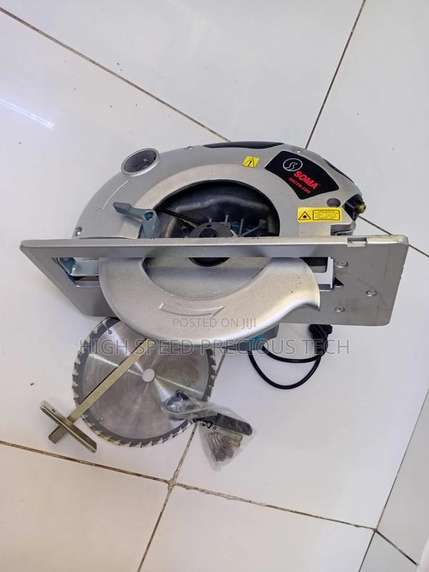 Circular Saw 2300 - thumbnail 2