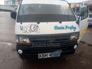 Toyota HiAce 2012 White