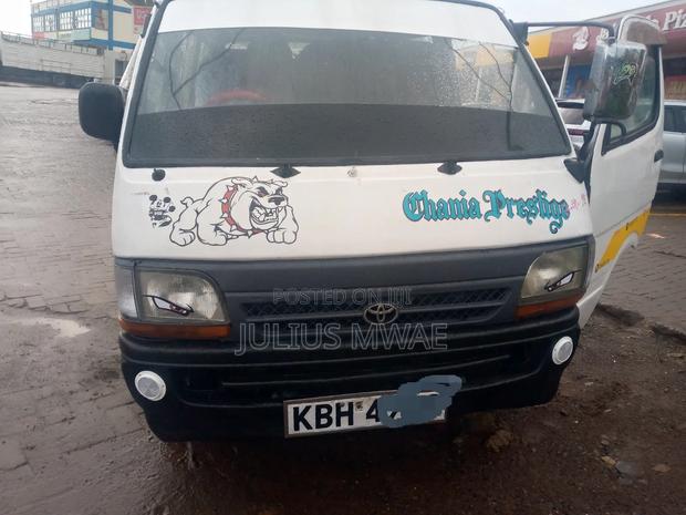 Toyota HiAce 2012 White