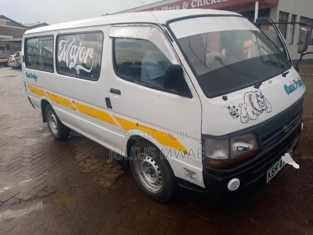Toyota HiAce 2012 White - thumbnail 2