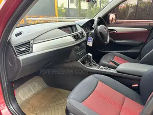 BMW X1 2011 Maroon