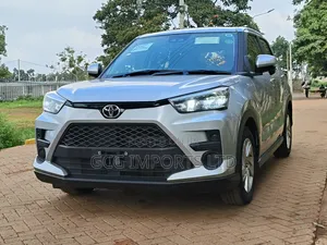 Toyota Raize 1.0 AWD 2019 Silver