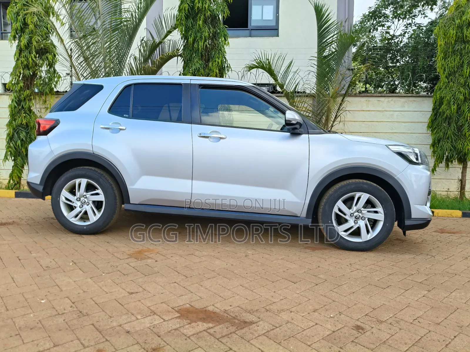 Toyota Raize 1.0 AWD 2019 Silver