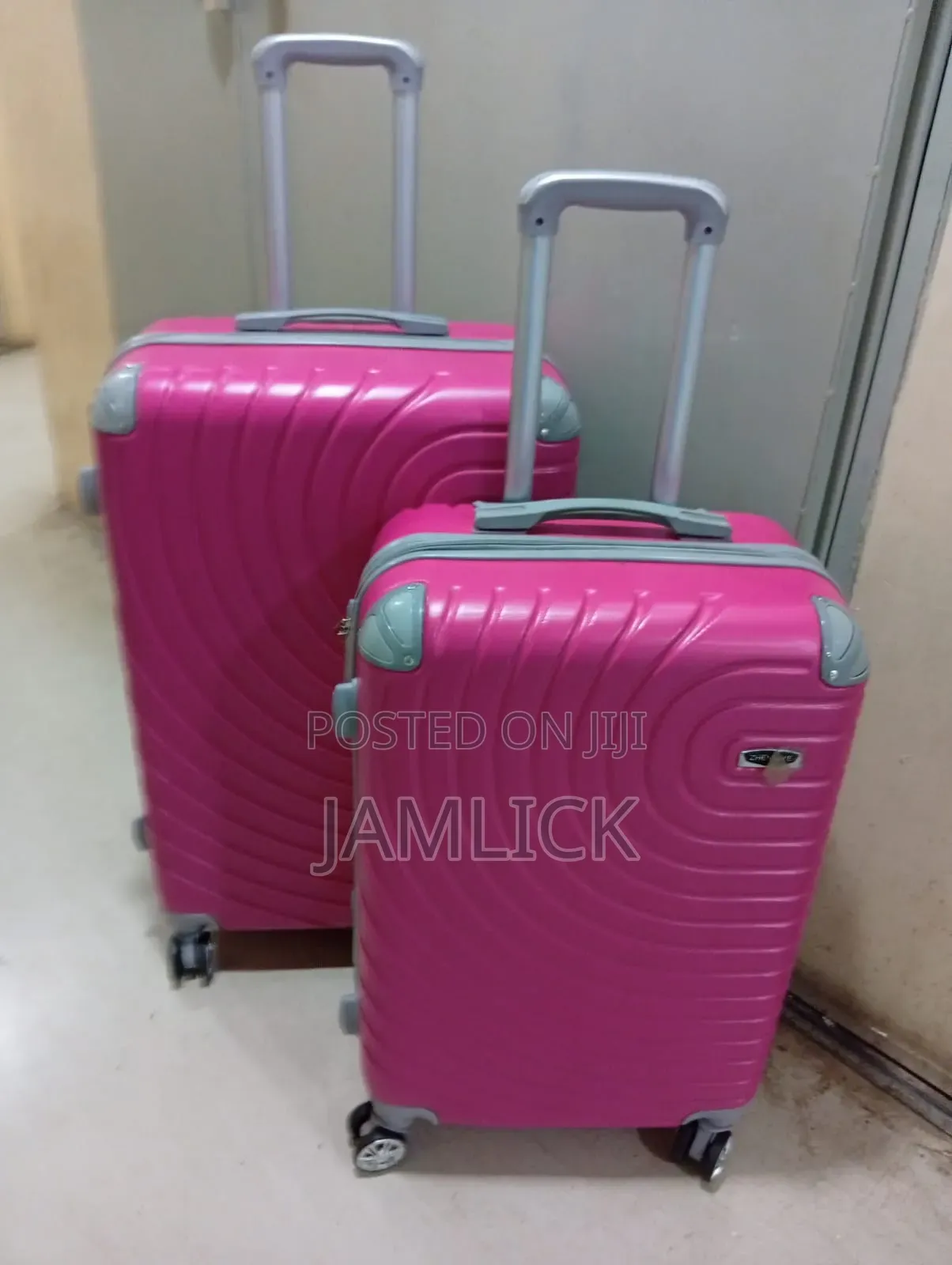 2pcs Hot Pink Suitcases – Large Medium