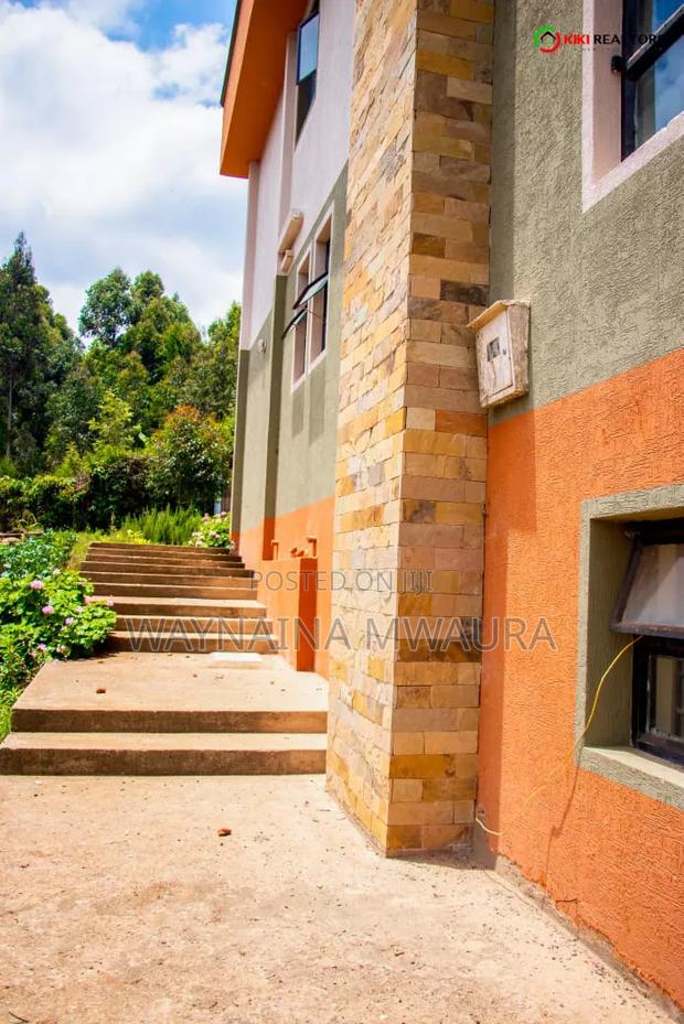 4bdrm House in Sigona for sale - thumbnail 2
