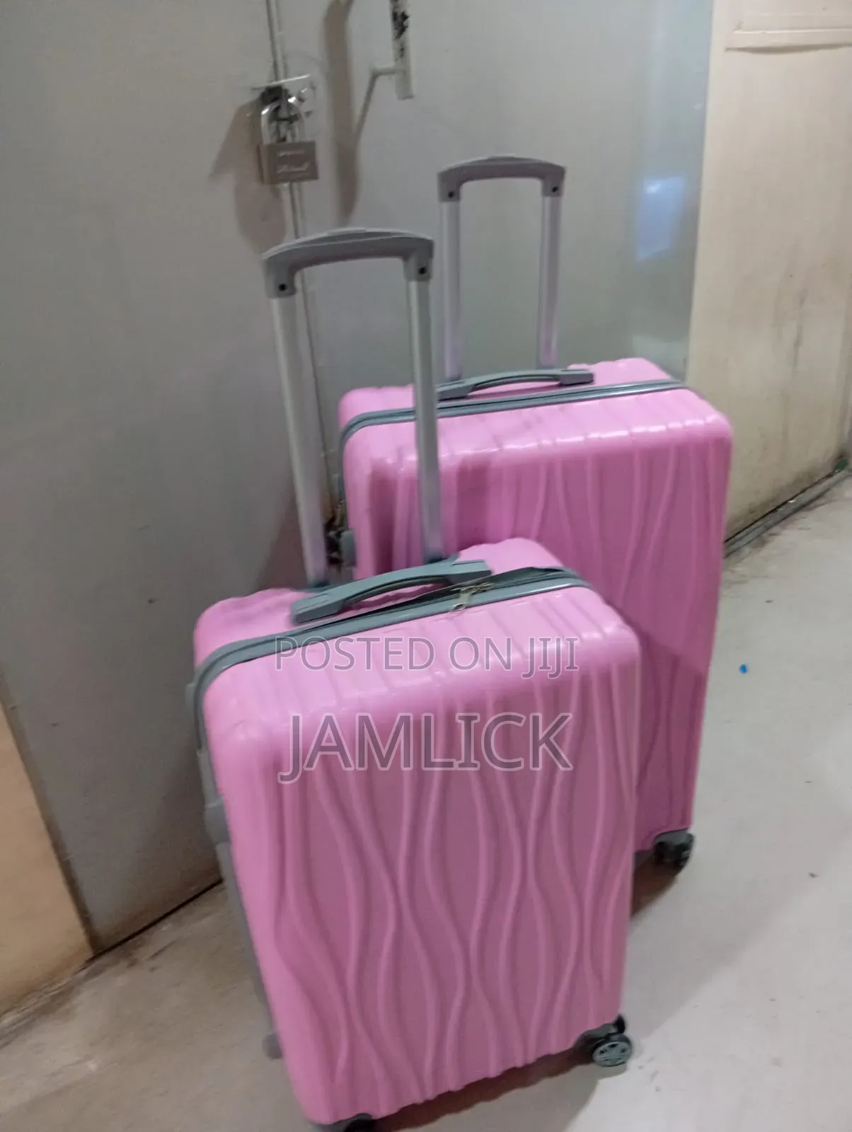 2pcs Baby Pink Suitcases – Large Medium