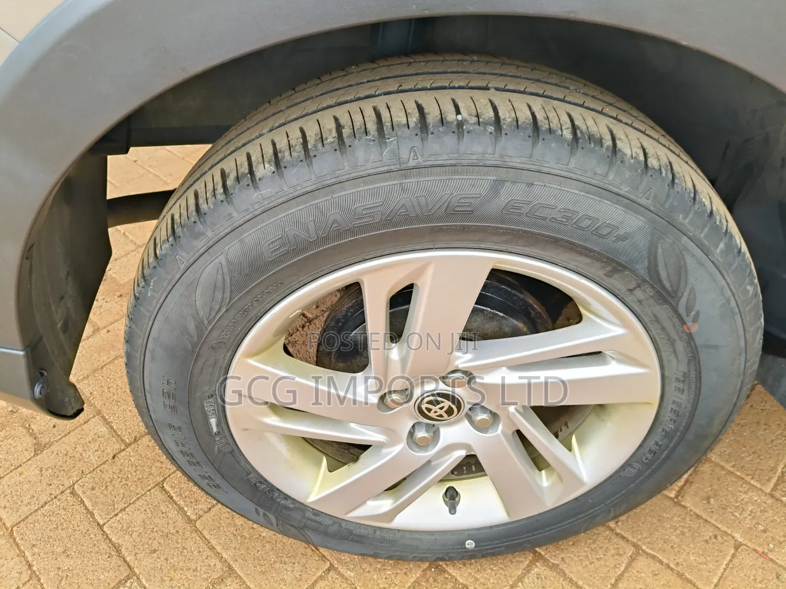 Toyota Raize 1.0 AWD 2019 Silver