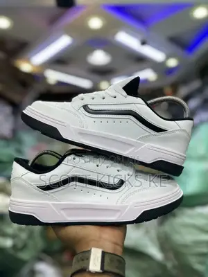 Van Hylane Og “ White Black 