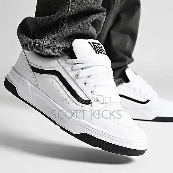 Van Hylane Og “ White Black 
