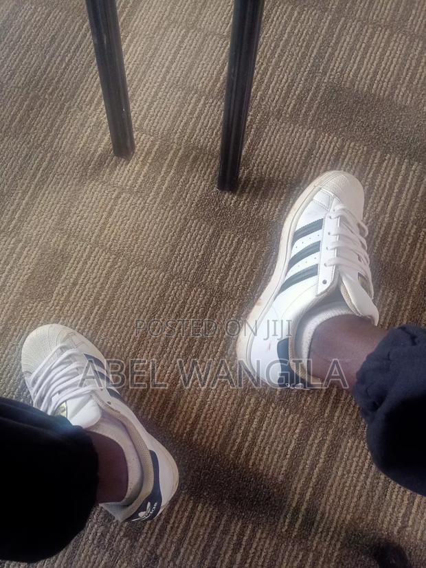 Adidas Superstar