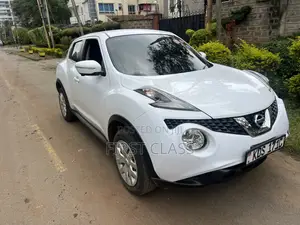 Nissan Juke 2017 Yellow