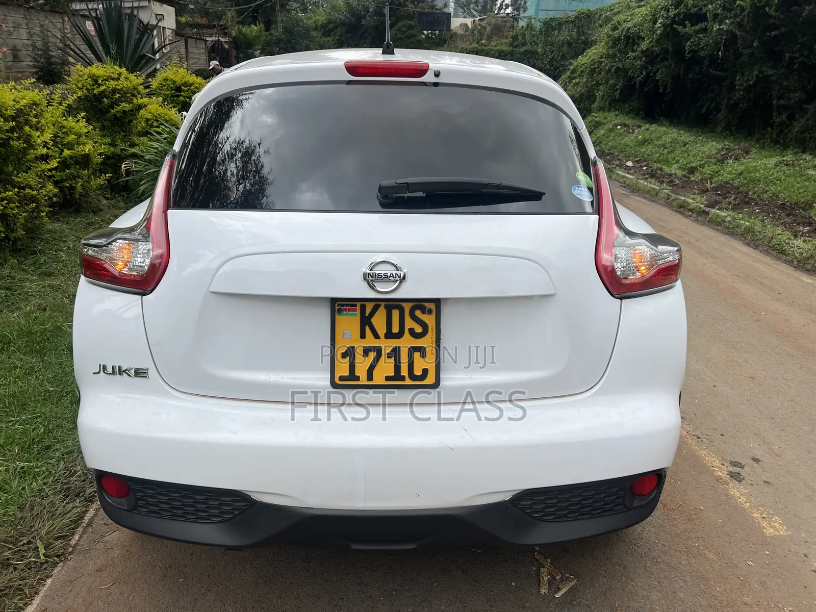 Nissan Juke 2017 Yellow