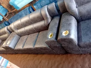 Kangaroo Grey With Cup Holders