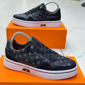 Lv Casual 40-45,Lv Casual