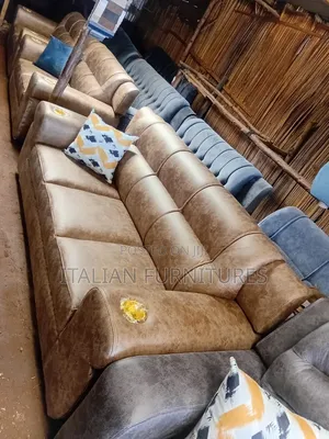 Kangaroo Cream/Brown With Cup Holders