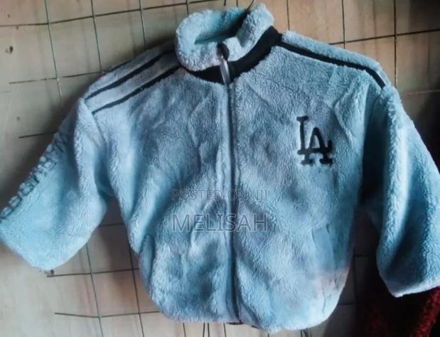 Selling Thrifted Jackets at Pocket Friendly Prices - thumbnail 14